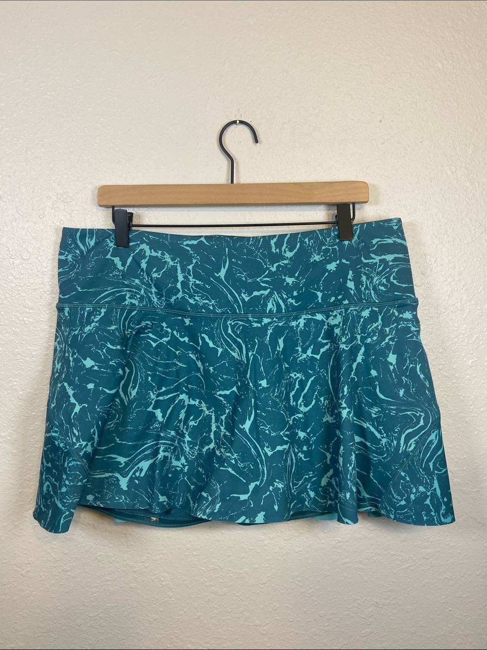 Athleta Athleisure Pretty Marbled Blue Ace Printed Tennis Skort 13.5 Size XL